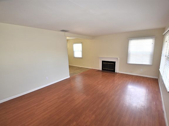 4th image of 1256 W 27th St