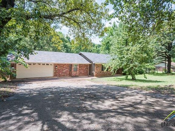 5th image of 18376 Tall Pines Dr