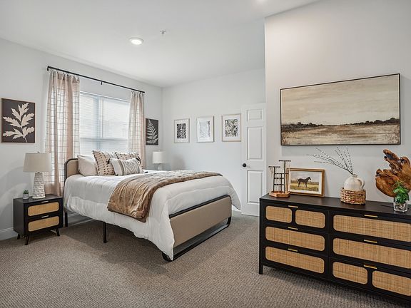 Bedroom retreat with bedroom and bathroom pairings