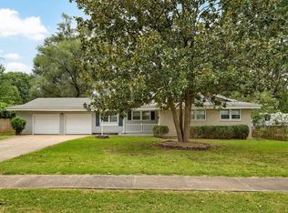 677 W Westview Street, Springfield, MO 65807