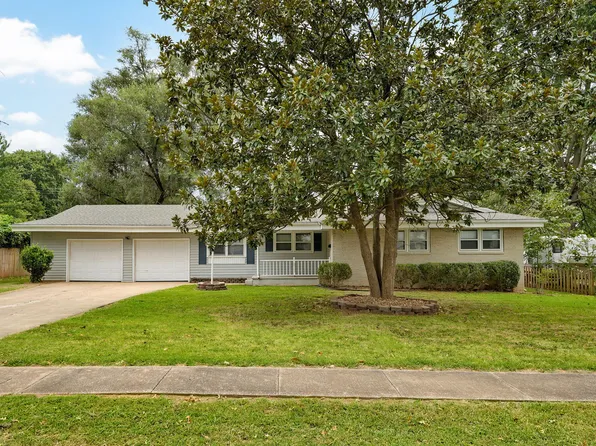 677 W Westview Street, Springfield, MO 65807