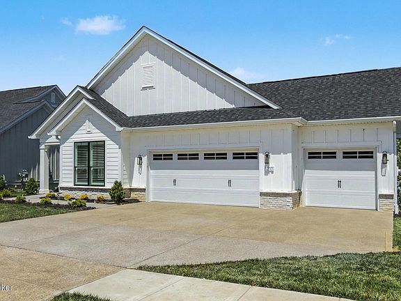 2nd image of 12515 Oakland Hills Trl