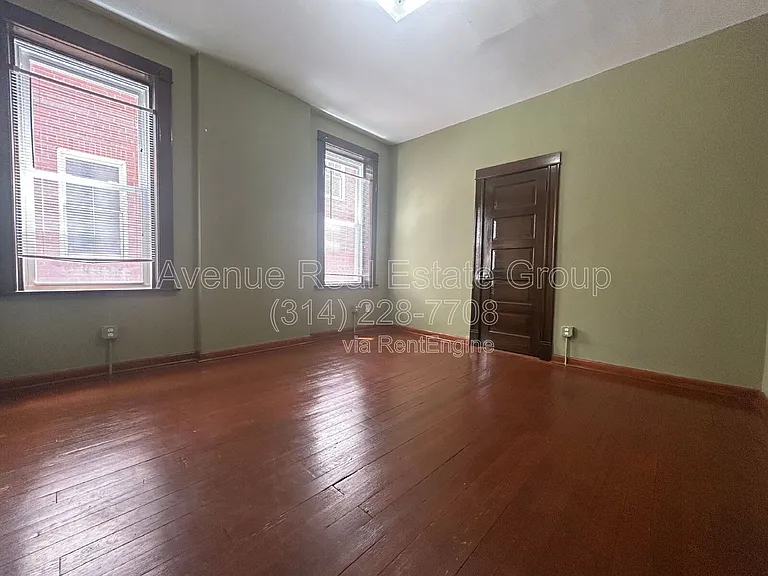 4415 S Compton Ave #1F — Photo 5