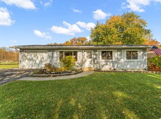 411 Nantucket Rd, Valparaiso, IN 46385