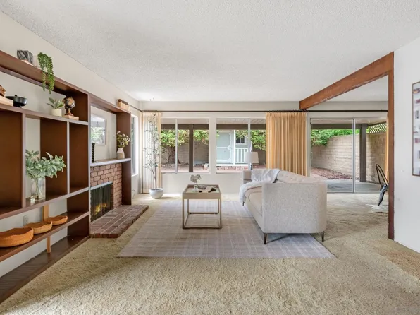 6723 Corintia St, Carlsbad, CA 92009