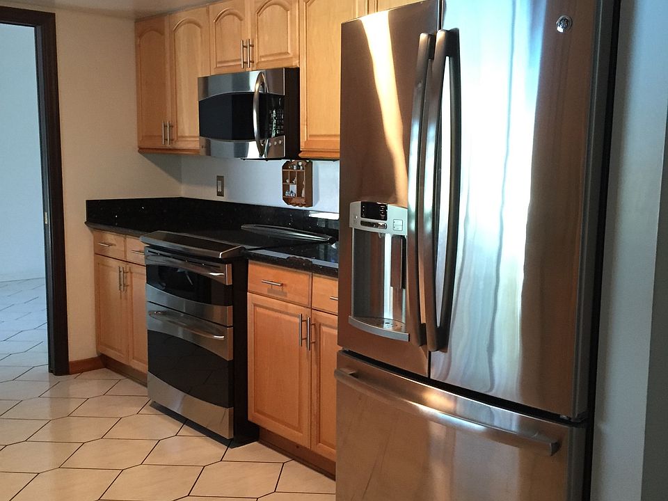 1st image of 3013 Sherwood Blvd