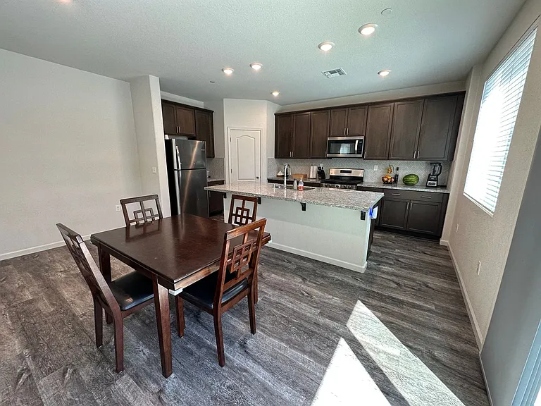 237 Agata Way — Photo 8