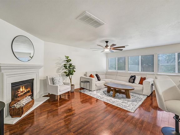 5th image of 19819 Crested Hill Ln