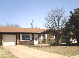 1932 74th St, Lubbock, TX 79423