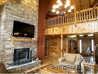 4th image of 2100 Deep Woods Dr