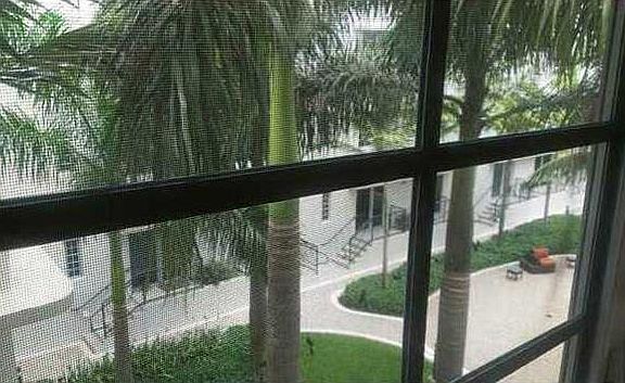 4th image of 2155 Washington Court #315