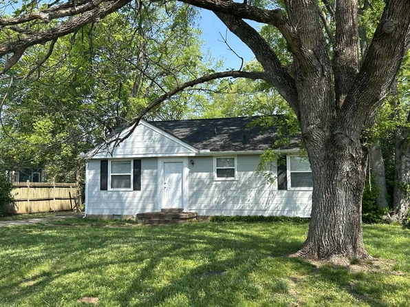 5506 Meadowcrest Ln, Nashville, TN 37209