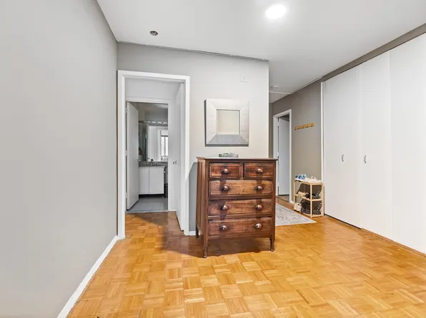 245 East 93rd Street 22C image 3 of 14