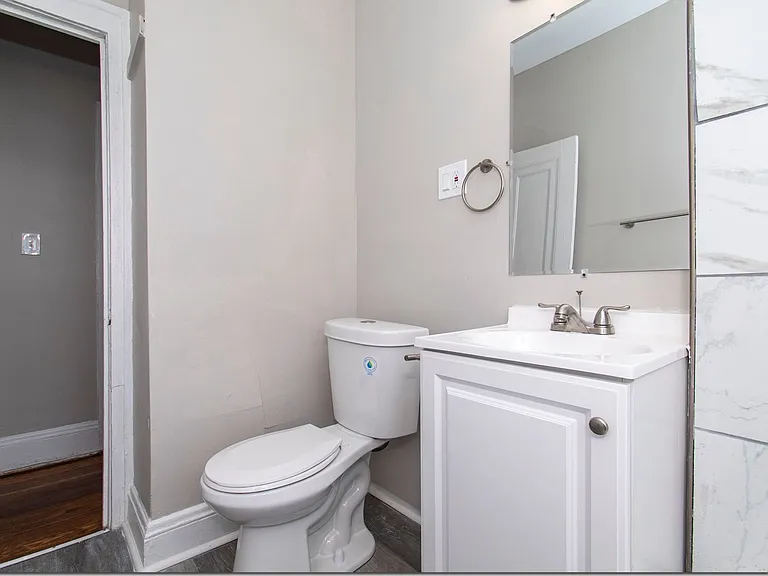 17001 Madison Ave — Photo 5