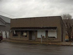 1st image of 111 S 5th St