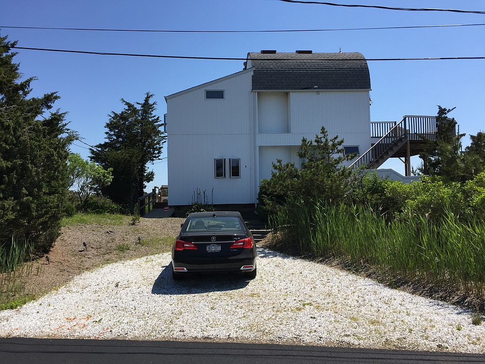 2nd image of 8 Sandpiper Ct
