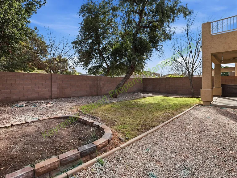 1137 S Hazel St — Photo 31
