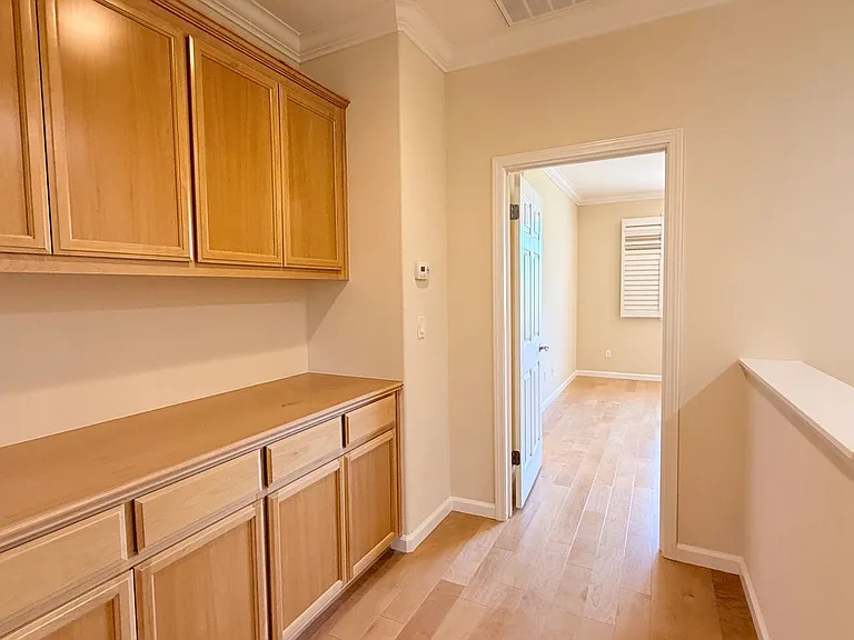 304 Karelian St — Photo 34