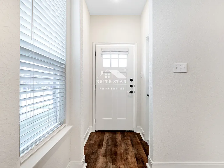 10311 Candlewood Way #101 — Photo 2