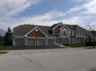1802 Fox Run Dr UNIT C, Elk Grove Village, IL 60007