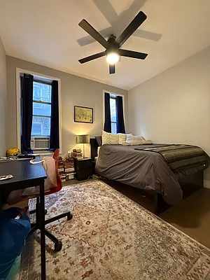Bedroom, photo 1