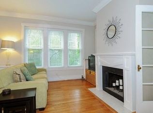3638 N Pine Grove Ave APT 1A, Chicago, IL 60613