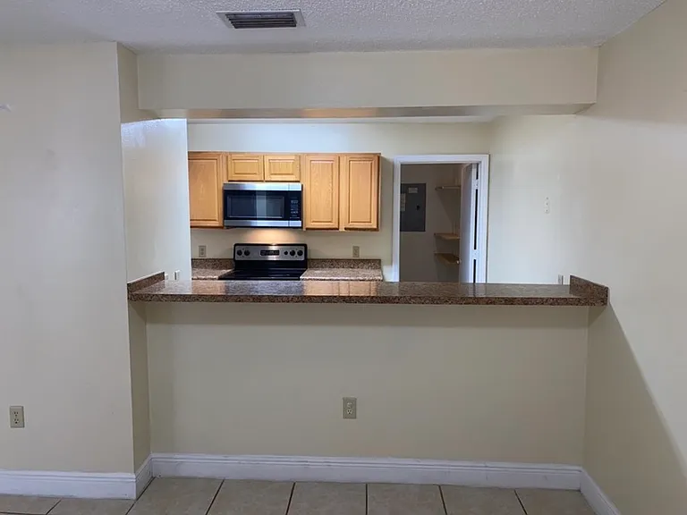 479 Prestwick Pl — Photo 5
