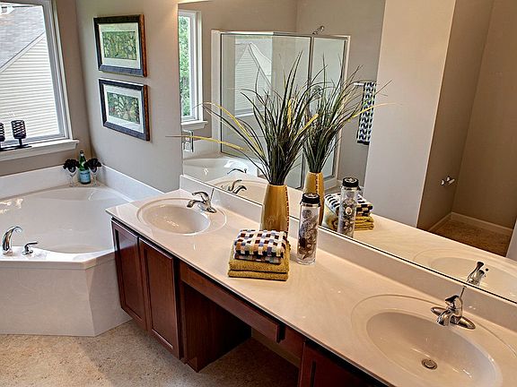 Hartford Owner s Suite