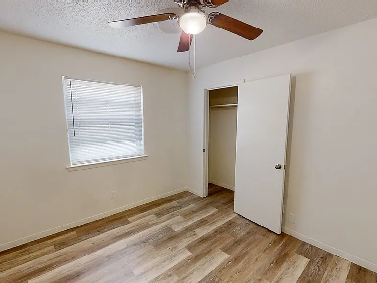 1505 Daude Ave — Photo 12