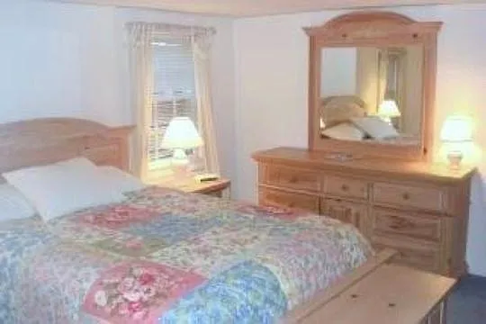 4 bed, 1512 sqft, $2,000 — Photo 4