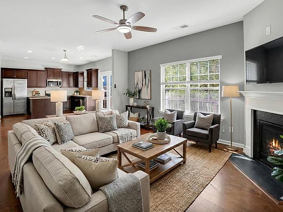 2nd image of 720 Garrett Way