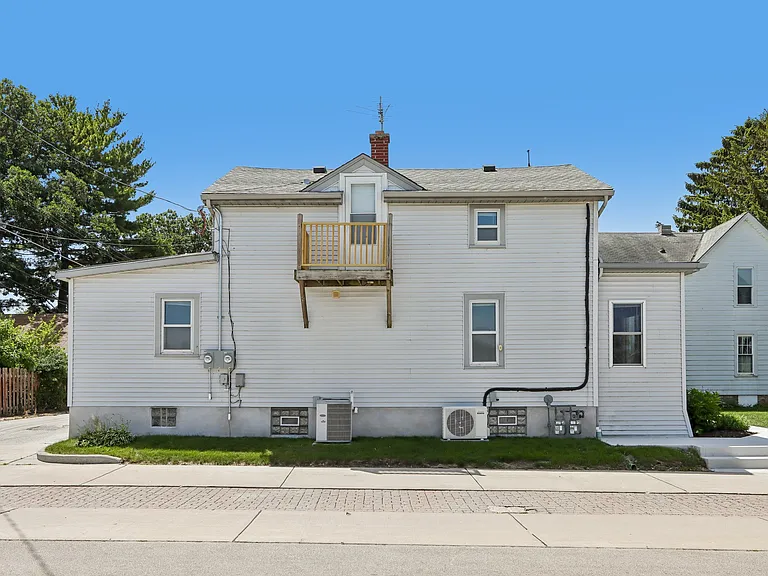 2027 N Main St #1A — Photo 27