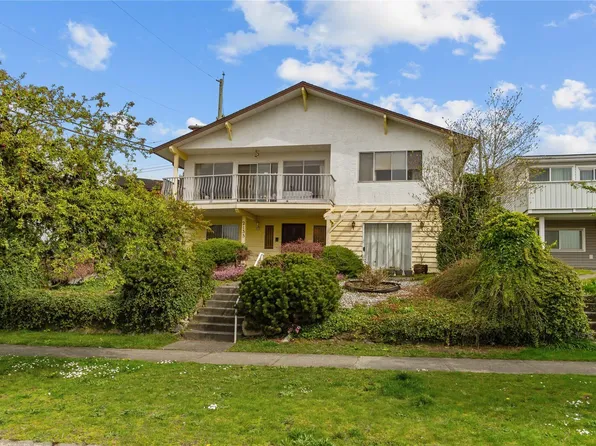2155 Burquitlam Dr, Vancouver, BC V5P 2P2
