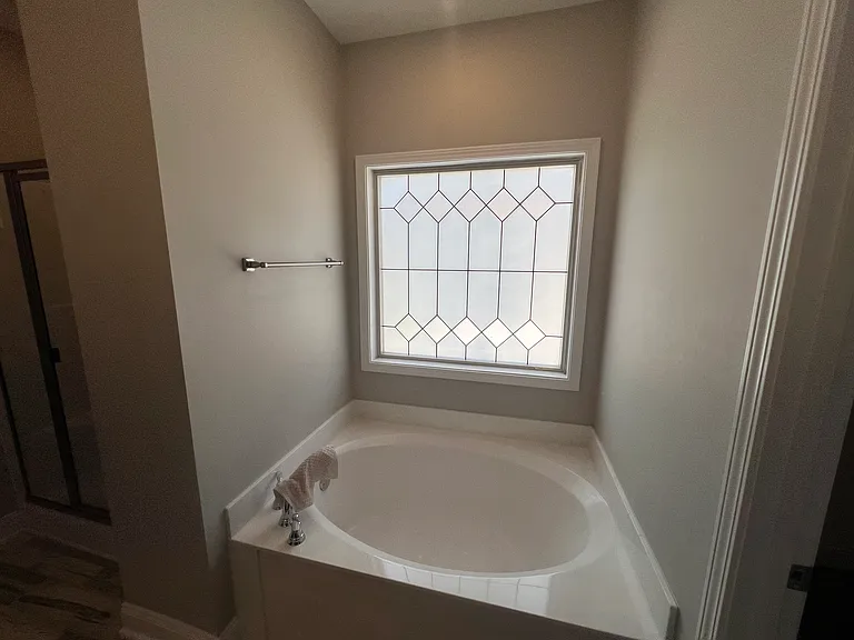 14829 Commonwealth Dr — Photo 13