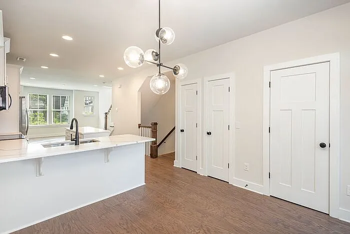 2319 Rozzelles Ferry Rd — Photo 12