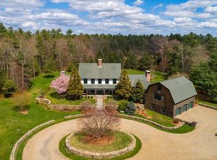 30 Vaughan Hill Rd, Rochester, MA 02770