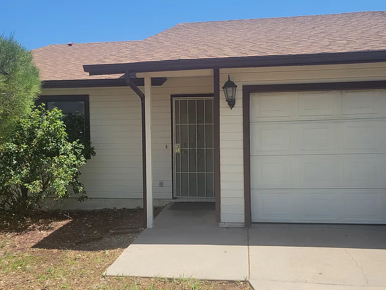 3325 N Corrine Dr #A — Photo 1