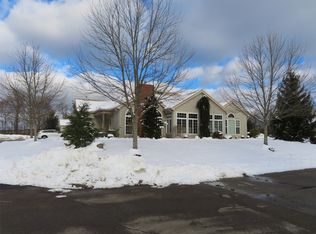 19201 Dawn Trl, Meadville, PA 16335