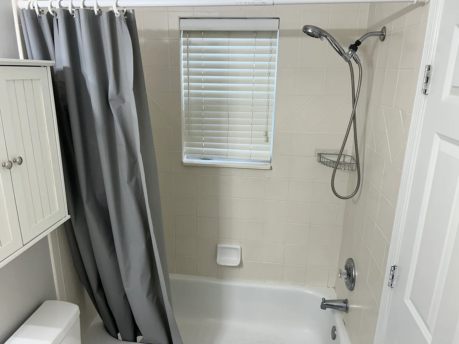 1 bed, 400 sqft, $1,500 — Photo 3