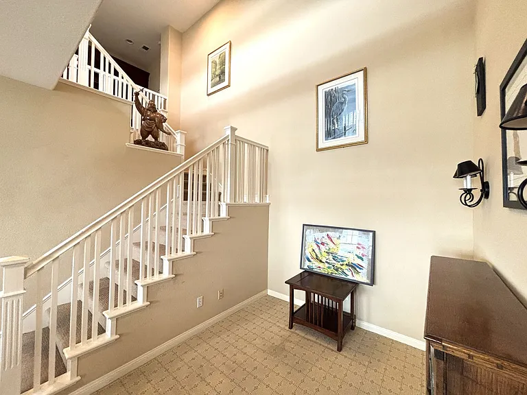 4755 Beachwood Ct — Photo 11