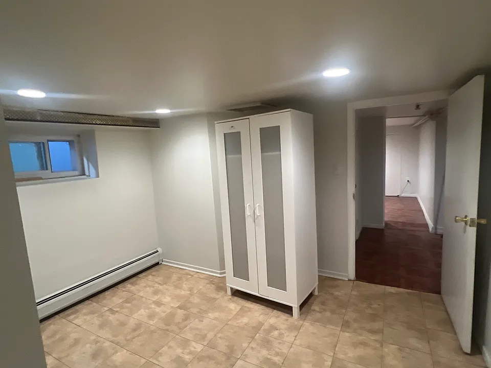 123 Collard St