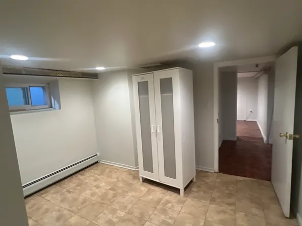 123 Collard St, Jersey City, NJ 07306
