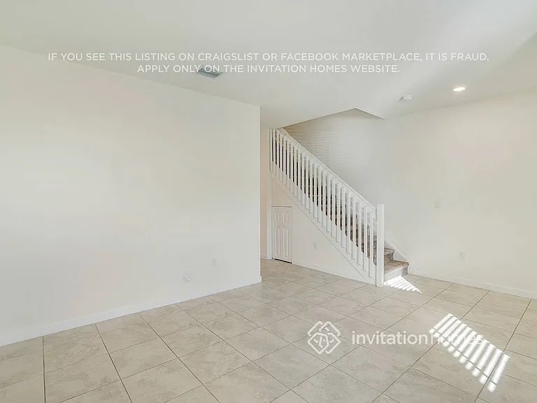 3373 W 105th Ter — Photo 4