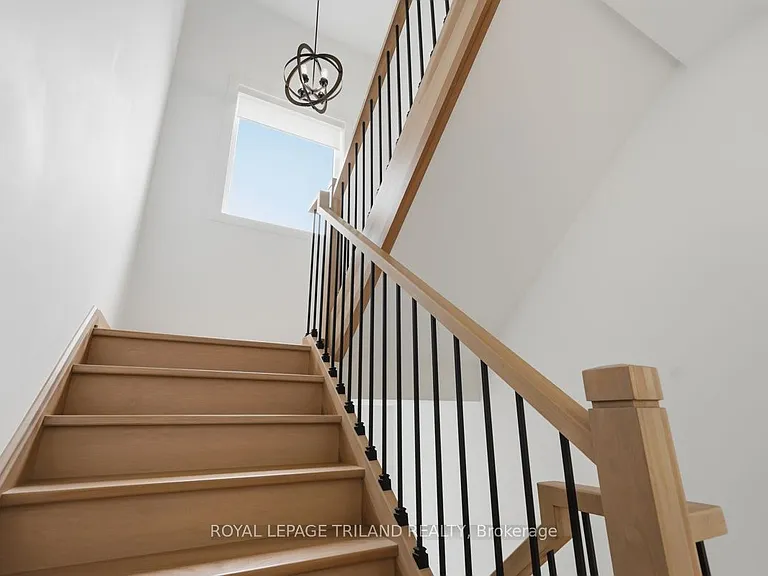 77 Crestview Dr — Photo 17