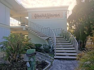 2425 Lake Dr #6, Riviera Beach, FL 33404