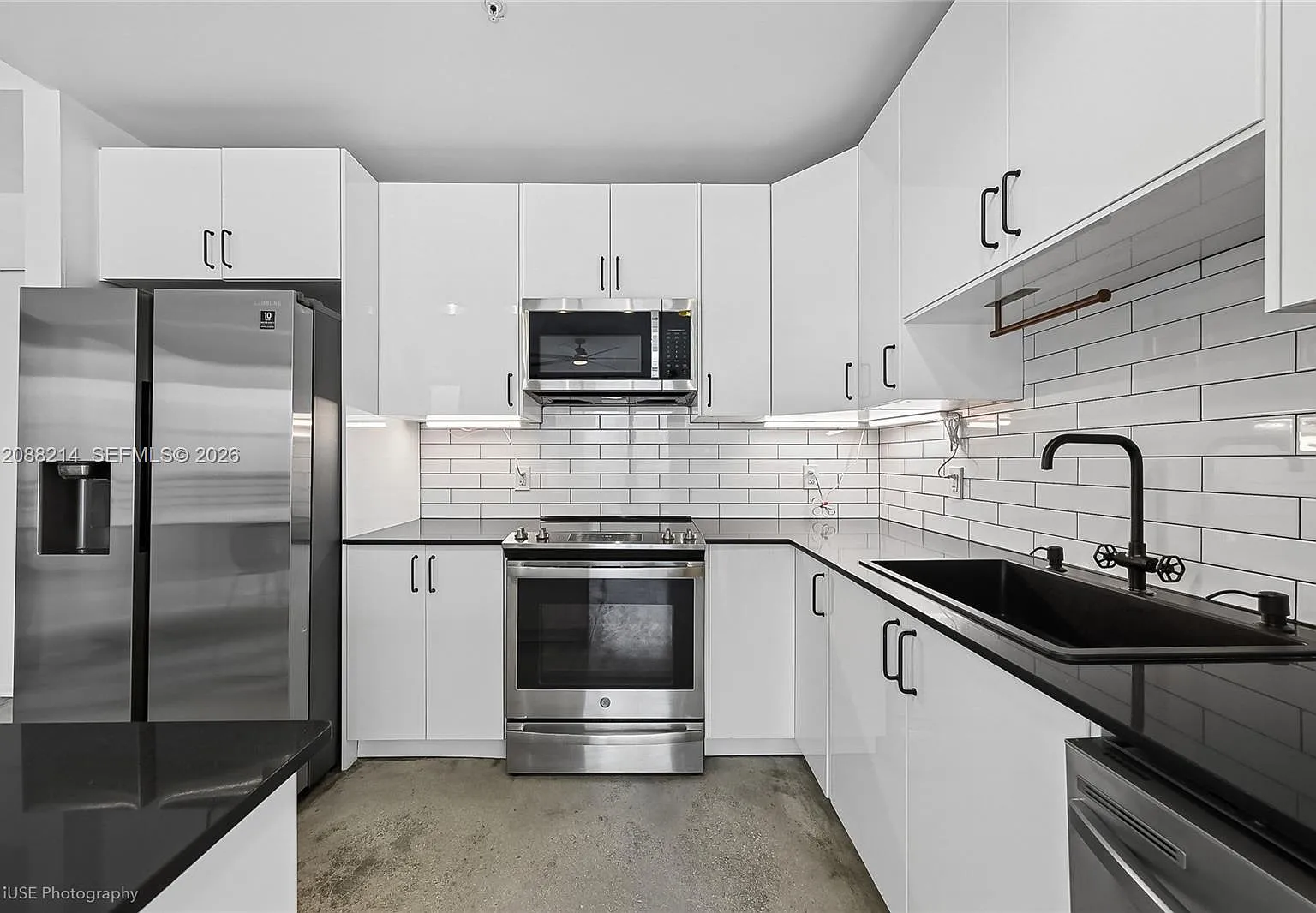 The Loft Downtown Ii Cond — Photo 2