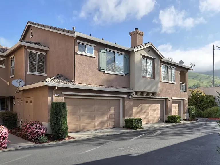 3837 Jasmine Cir — Photo 3