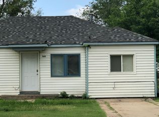 509 W 8th St, Hugoton, KS 67951