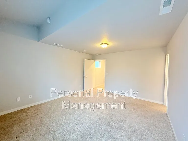 3512 NE 61st Way — Photo 8