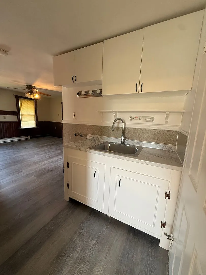 87 Austin Street — Photo 3